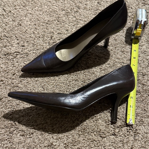 Elegant Dark Brown Women's Heels - Picture 1 of 6